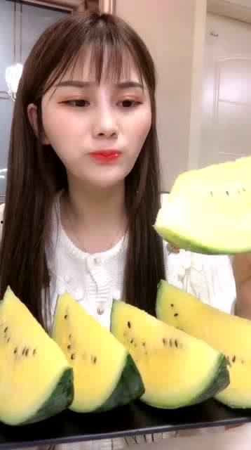 吃瓜啦小姐姐,吃瓜啦小姐姐带你揭秘娱乐圈那些事儿