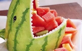吃瓜解渴,吃瓜解渴，畅享清凉一夏